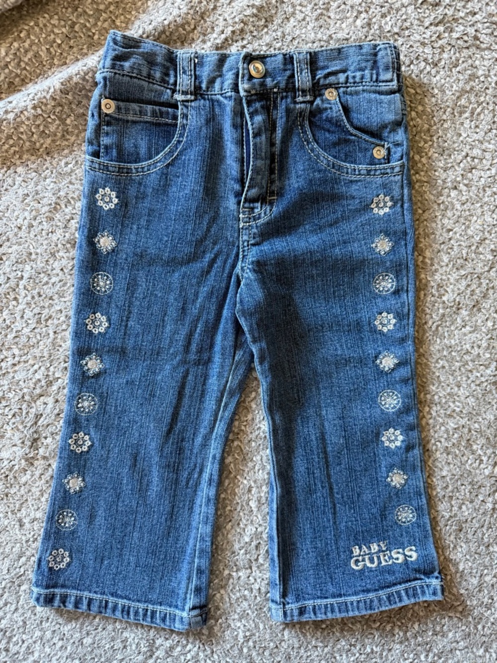 Baby Guess Y2K Embroidered Jeans - size 18 months with Embellished Side Flowers